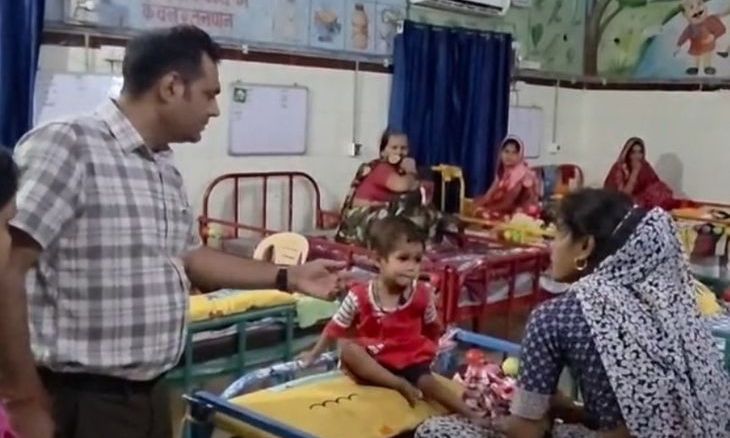 भितरवार में एसडीएम की आधी रात अस्पताल पर छापेमारी, व्यवस्थाएं देख भड़के अधिकारी