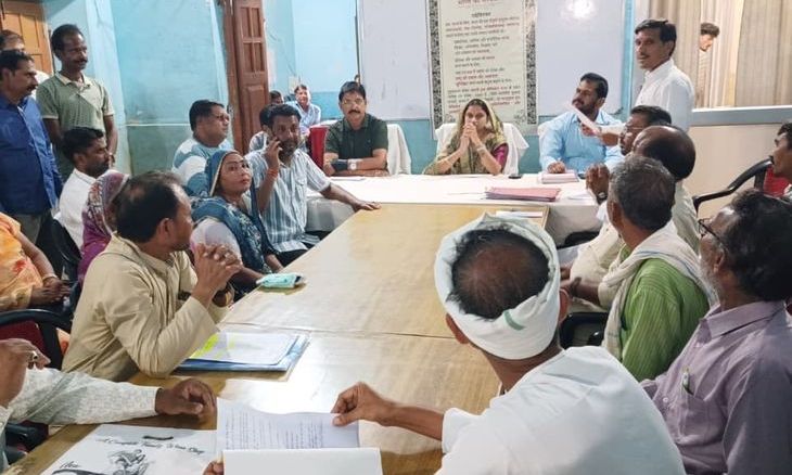 श्योपुर नगर पालिका की बैठक में हंगामा: कर बढ़ाने और मार्केट के प्रस्तावों पर हुआ विरोध, फिर भी पास हुए एजेंडे