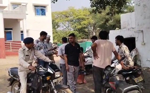 गुना में ऑटो चालक पर बच्चे के अपहरण और मारपीट का आरोप, जंगल में बंधक बनाकर रखा