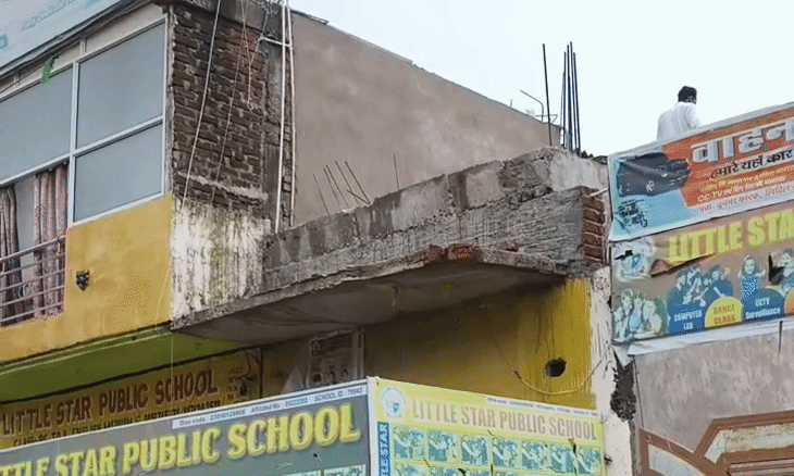 दतिया में छात्र की मौत के बाद भी नहीं हटी हाईटेंशन लाइन, अब भी मंडरा रहा है खतरा