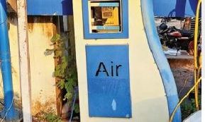 ग्वालियर में पेट्रोल पंपों पर बुनियादी सुविधाओं का अभाव, हवा-पानी के लिए भटक रहे वाहन चालक