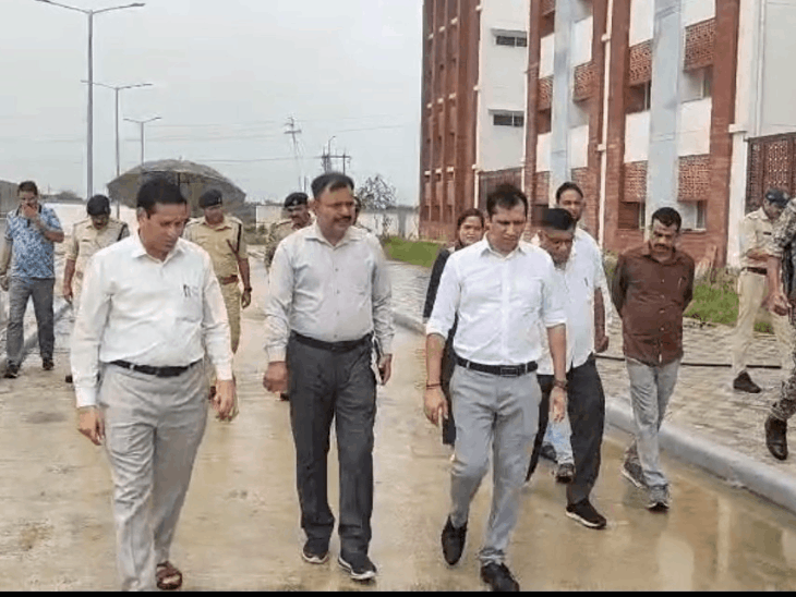 भांडेर में प्रशासनिक सख्ती: जल्द खुलेंगे स्कूल, मेला ग्राउंड से हटेगा अतिक्रमण