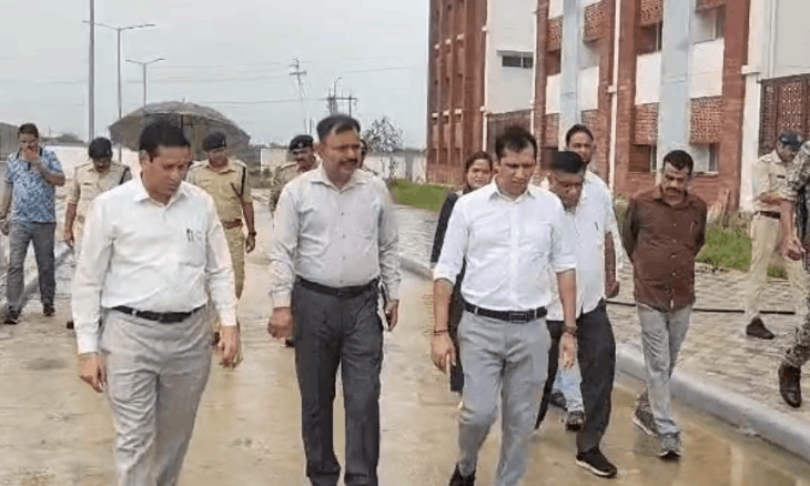 भांडेर में प्रशासनिक सख्ती: जल्द खुलेंगे स्कूल, मेला ग्राउंड से हटेगा अतिक्रमण