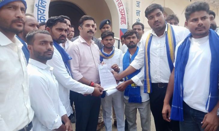 अंबाह-पोरसा में अवैध शराब कारोबार पर रोक लगाने की मांग, भीम आर्मी ने एसडीओपी को सौंपी ठिकानों की सूची