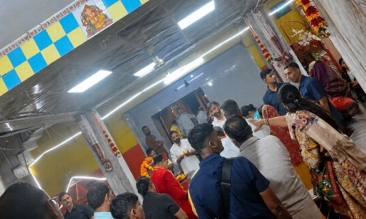 केंद्रीय गृहमंत्री की पत्नी ने दतिया में किए पीतांबरा पीठ के दर्शन, वनखंडेश्वर महादेव का किया जलाभिषेक