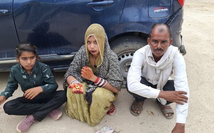 मुरैना में पुलिस चौकी के पास पिता-पुत्री से कट्टे की नोंक पर लूट, लाखों के जेवर और नकदी छिनने का मामला
