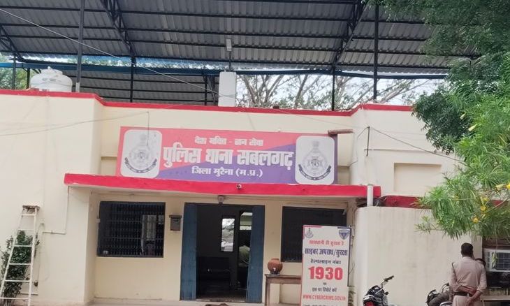 सबलगढ़ में 10वीं की छात्रा से दुष्कर्म, सोशल मीडिया पर हुई थी दोस्ती; दो युवकों पर मामला दर्ज