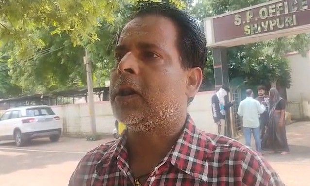 शिवपुरी में व्हाट्सऐप हैक कर ठगों ने परिचितों से मांगे रुपए, एसपी ऑफिस में शिकायत दर्ज