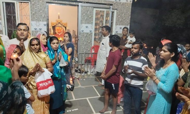 सबलगढ़ में नवरात्र के छठे दिन गूंजे माता के जयकारे, सजी मनमोहक झांकियां