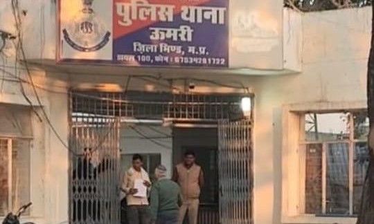 ढोचरा गांव के बिजली शिविर में बवाल, लाइन हेल्पर को धमकाने वाले दो आरोपियों पर केस