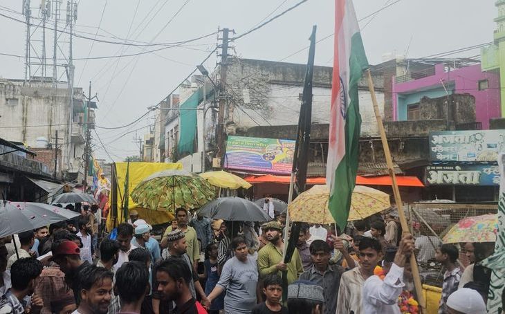 श्योपुर में अकीदत के साथ निकला ईद-मिलादुन्नबी का जुलूस, बारिश भी नहीं डिगा पाई हौसला