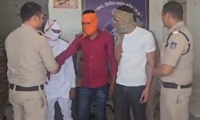 मुरैना में पुलिस का शिकंजा: 35 हजार के चार इनामी बदमाश दबोचे, ग्वालियर आरक्षक गोलीकांड के तीन आरोपी भी गिरफ्त में