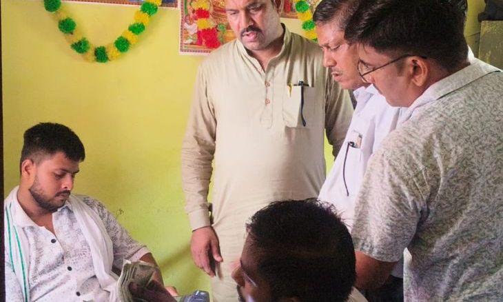 भिंड में खाद संकट से जूझ रहे किसानों की सुध, कांग्रेस नेताओं की पहल पर बढ़े काउंटर और समय