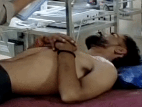 गुना में पुरानी रंजिश का खौफनाक अंजाम: घर लौट रहे किसान पर बदमाशों ने की ताबड़तोड़ फायरिंग, कंधे में लगी गोली