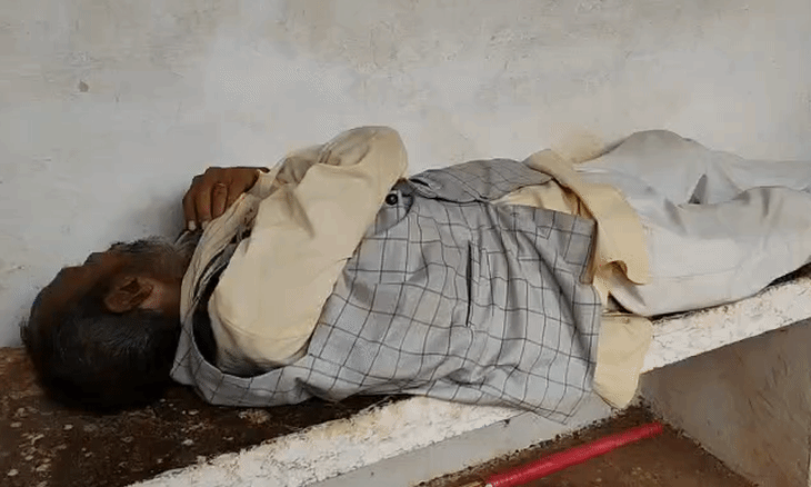 शिवपुरी कलेक्ट्रेट में जनसुनवाई के दौरान बुजुर्ग की मौत, गैस कनेक्शन ट्रांसफर कराने पहुंचे थे