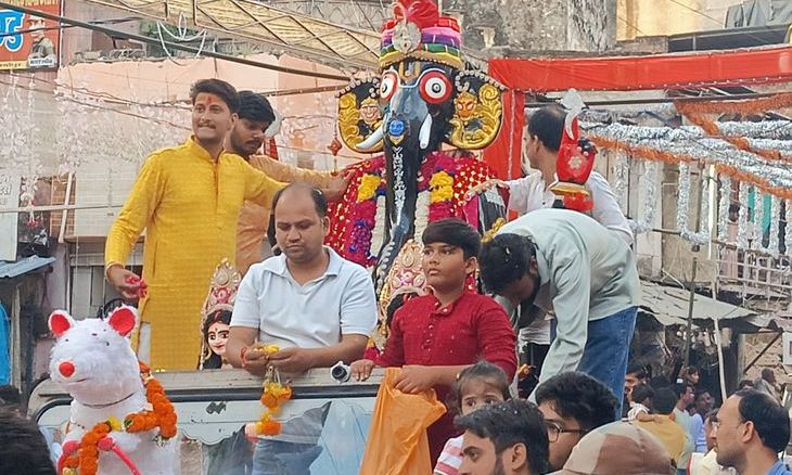 श्योपुर में दस दिवसीय गणेशोत्सव संपन्न, सीप नदी के पंडित घाट पर नम आंखों से दी गई बप्पा को विदाई