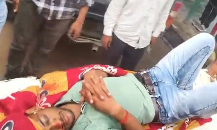 भिंड: निवारी गांव में युवक ने खुद को गोली मारी, गंभीर हालत में ग्वालियर रेफर; प्रेम-प्रसंग और आर्थिक विवाद की जांच