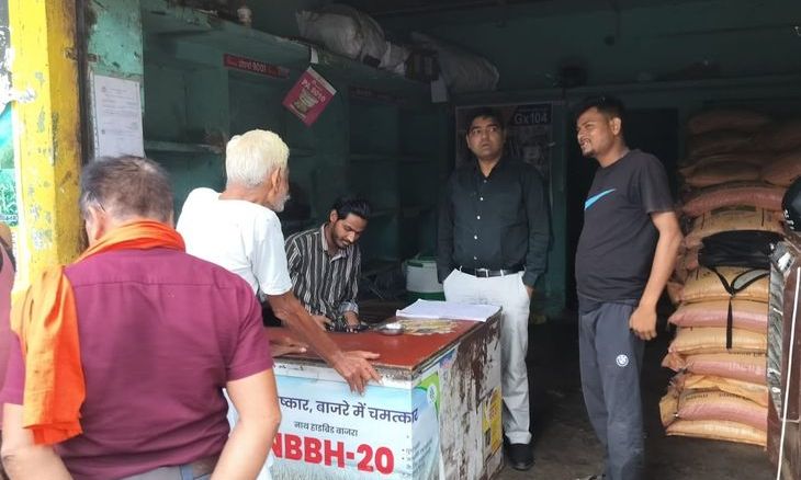 मुरैना जिले के जौरा और सुमावली में खाद वितरण व्यवस्था सख्त, कलेक्टर के निर्देश पर अधिकारियों ने की औचक जांच