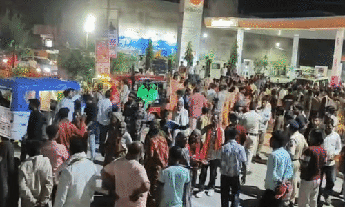 दतिया में किसान की हत्या पर बवाल: सड़क पर शव रखकर किया प्रदर्शन, पुलिस पर लगे गंभीर आरोप