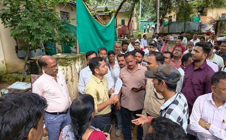 दतिया में प्रशासन का बुलडोजर एक्शन: भाजपा नेत्री समेत अवैध कब्जाधारियों से खाली कराए गए सरकारी आवास