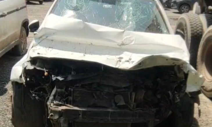 मुरैना में डंपर से भिड़ी तेज रफ्तार कार, चार संदिग्ध घायल; गाड़ी से पिस्टल और हथियार बरामद