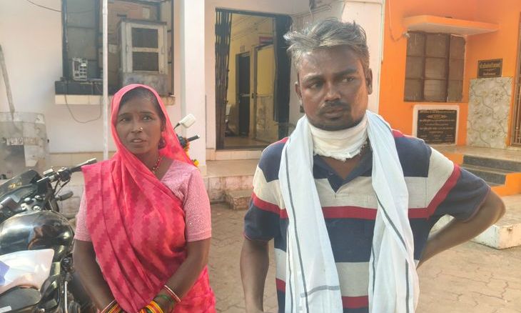 शिवपुरी: पत्नी से तलाक मांगने की बात पर युवक पर जानलेवा हमला, धारदार हथियार से गला रेता