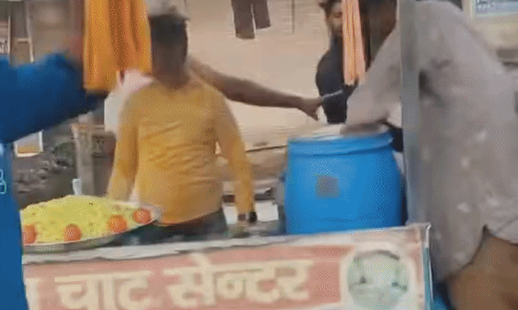 मुरैना: मां पर टिप्पणी का विरोध करने पर पोहा विक्रेता को लाठियों से पीटा, तीनों आरोपी गिरफ्तार