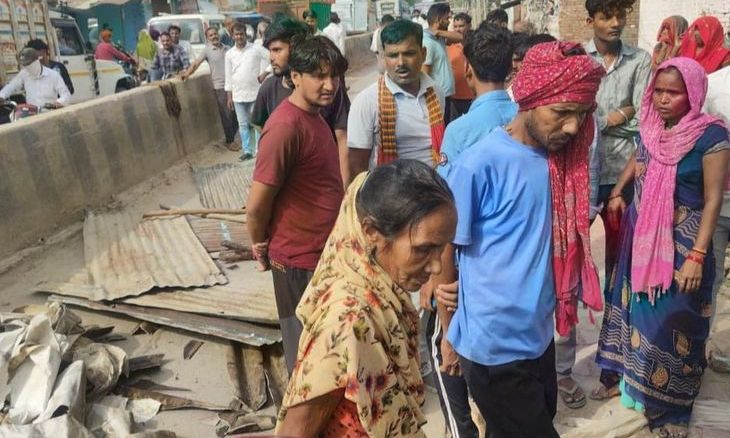 मुरैना में कोर्ट के आदेश पर अतिक्रमण हटाया, विरोध में अंबाह रोड पर चक्काजाम