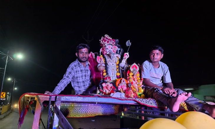 दतिया में गाजे-बाजे के साथ नम आंखों से बप्पा को दी विदाई, 10 हजार से अधिक प्रतिमाओं का हुआ विसर्जन