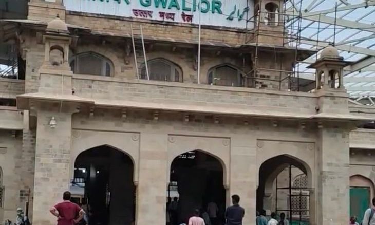 ग्वालियर रेलवे स्टेशन पर त्योहारी भीड़ में चोरों का आतंक, एक महीने में दर्ज हुईं 69 चोरी की वारदातें