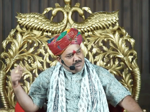 पंडोखर सरकार गुरुशरण महाराज ने धीरेंद्र शास्त्री पर साधा निशाना, जेल जाने तक की कह दी बात