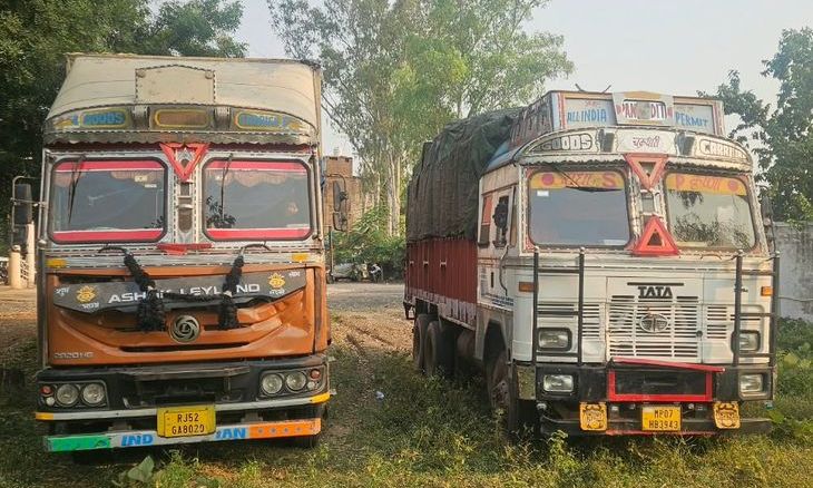 अशोकनगर-गुना मार्ग पर दर्दनाक सड़क हादसा: ओवरटेक करने के चक्कर में दो की मौत, पांच घायल