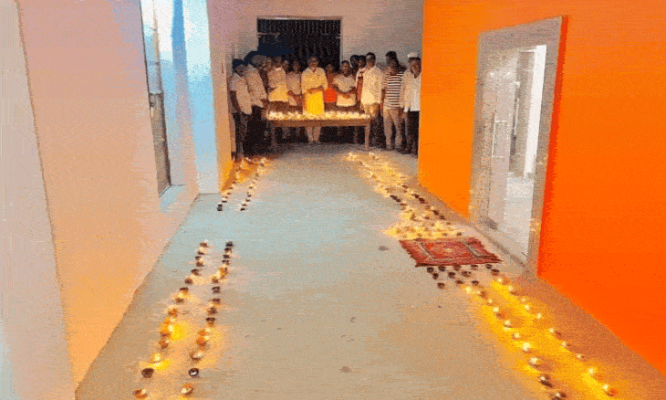 प्रधानमंत्री मोदी के जन्मदिन पर भिंड में जलाए गए ढाई लाख दीप, बारिश से प्रभावित हुआ मुख्य आयोजन