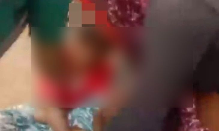 मुरैना में घूरा डालने के विवाद ने पकड़ा तूल: महिला को घर से खींचकर पेड़ से बांधा और डंडों से पीटा, वीडियो वायरल होने पर पांच पर केस