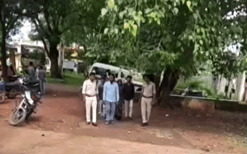 अशोकनगर पुलिस ने राजस्थान के नीमकाथाना से मुक्त कराए बंधक बनाए गए छह मजदूर