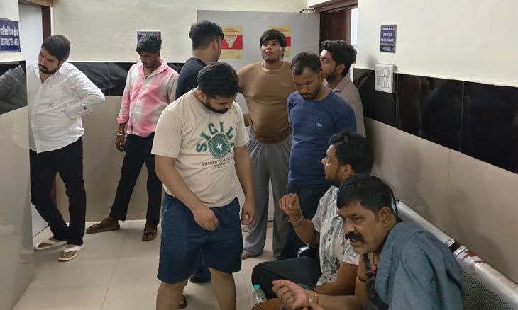 दतिया में कबड्डी खेलकर लौट रहे युवकों पर हमला, फायरिंग के आरोपों के बीच एक घायल जिला अस्पताल में भर्ती