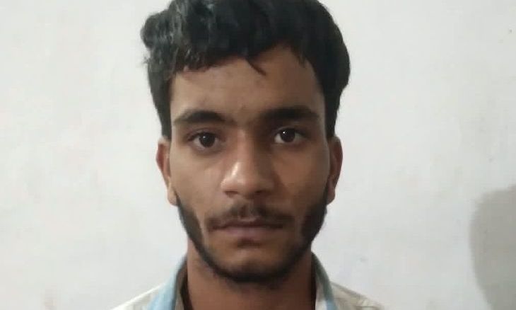 शिवपुरी पुलिस का बड़ा खुलासा: मोबाइल झपटमारी करने वाले आरोपी और नाबालिग साथी गिरफ्तार, तीन फोन और स्कूटी जब्त