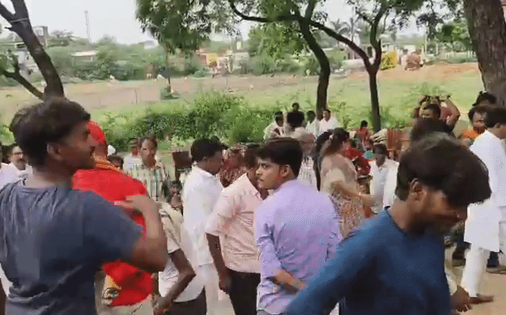 दतिया उपचुनाव: जीतू पटवारी की सभा में युवाओं ने उठाए सवाल, मचा हड़कंप