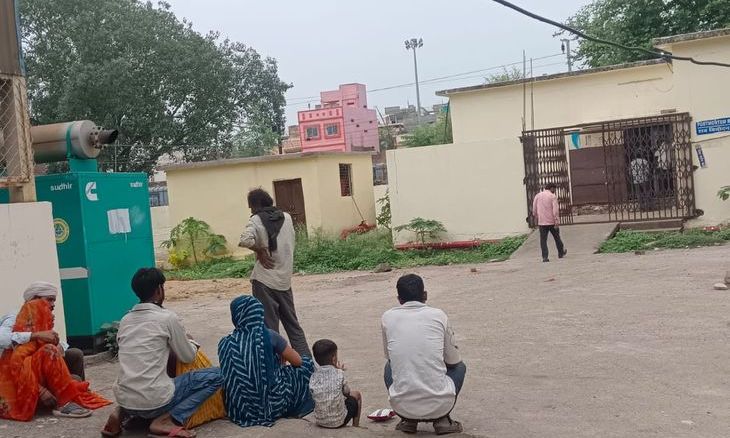 अशोकनगर में बेटी के घर आए अधेड़ की सीढ़ियों से गिरने से दर्दनाक मौत