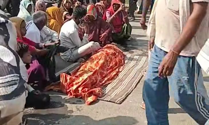 श्योपुर में इलाज के दौरान घायल की मौत पर हंगामा, हाईवे पर शव रखकर किया गया प्रदर्शन