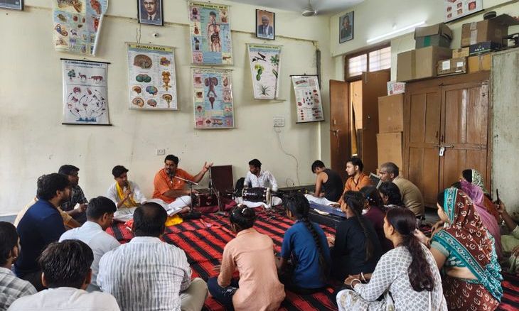 असवार स्कूल में गूंजे सुंदरकांड के बोल, छात्रों को मिले नैतिक मूल्यों के संस्कार