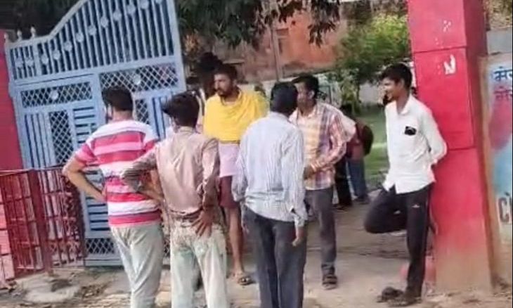 आलमपुर में नाले पर अतिक्रमण हटाने पहुंची टीम का विरोध, दुकानदारों ने लगाए भेदभाव के आरोप