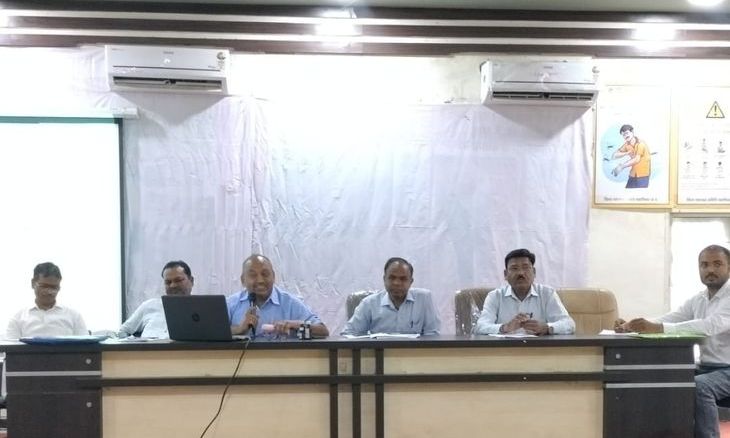 सीएमएचओ की कार्रवाई: ग्वालियर में समीक्षा बैठक से अनुपस्थित 8 स्वास्थ्यकर्मियों को नोटिस