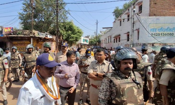 शिवपुरी में सख्त कार्रवाई: अस्पताल चौराहे से माधव चौक तक हटाया गया अतिक्रमण, सुगम हुई राह