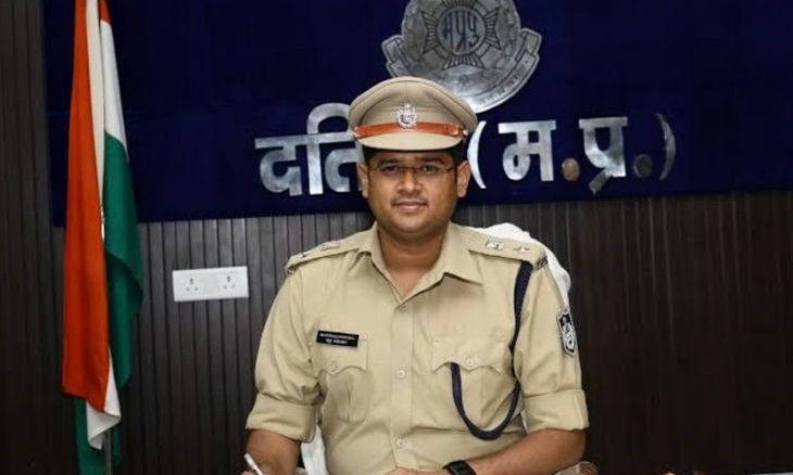 दतिया में प्रशासनिक फेरबदल: एसपी मयूर खंडेलवाल ने बदले कई थाना प्रभारियों के कार्यभार