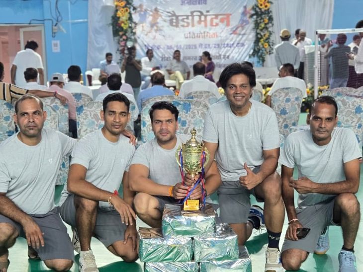 रीवा में आयोजित प्रतियोगिता में ग्वालियर विद्युत बैडमिंटन टीम ने रचा इतिहास, 48 साल में पहली बार बनी उपविजेता