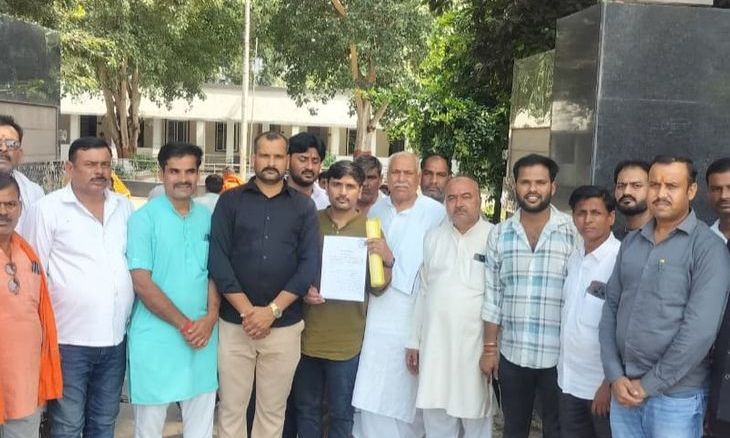भिंड में जमीन की मेड़ और सीमा चिन्ह उखाड़ने का मामला, वीडियो सबूत के साथ एसपी दफ्तर पहुंचे पीड़ित