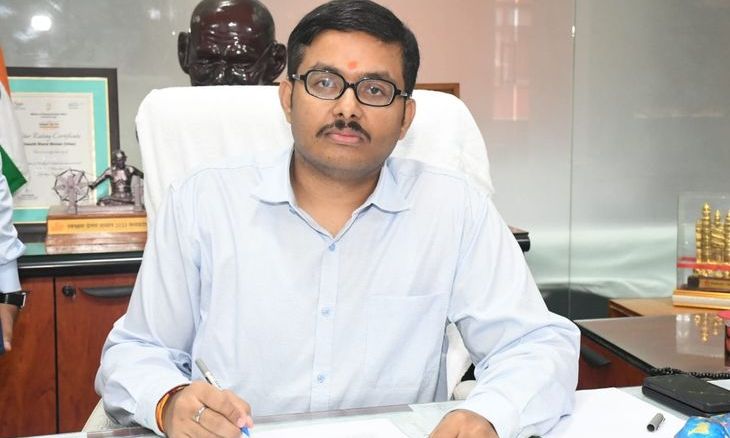 ग्वालियर में नए निगमायुक्त अभिषेक चौधरी ने संभाली कमान, सड़क निर्माण में गुणवत्ता को बताया सबसे बड़ी प्राथमिकता