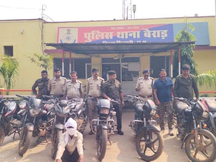 शिवपुरी पुलिस की बड़ी कार्रवाई: बैराड़ में बाइक चोर गिरोहबेनकाब, जंगल से सात वाहन बरामद