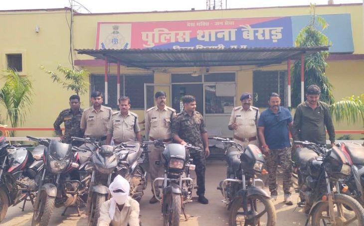शिवपुरी पुलिस की बड़ी कार्रवाई: बैराड़ में बाइक चोर गिरोहबेनकाब, जंगल से सात वाहन बरामद